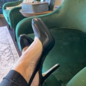 Nine West black sandals 6.5